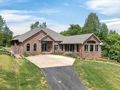 360 Long Hollow Ln