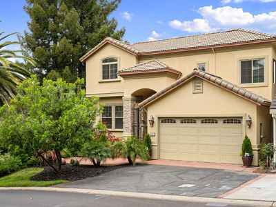 6401 Orange Hill Ln
