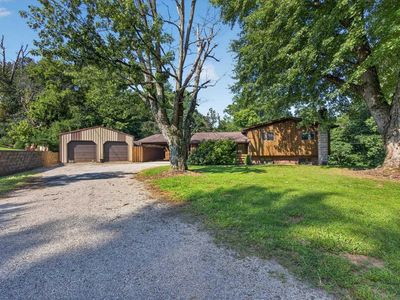 693 Forest Dr