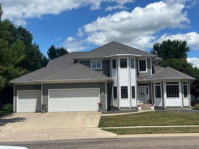 813 Viking Dr