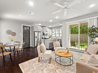 252 CLAREMONT AVE #102