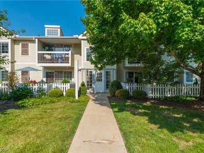 Property at 2877 N Bay Dr APT O5, Westlake, OH