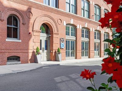 35 Channel Center St Unit 210