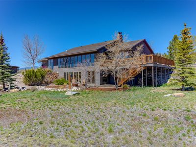 1087 Sunny Vista Rd