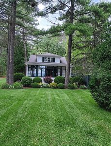 1504 Media Dr