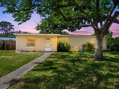 481 Kentia Rd