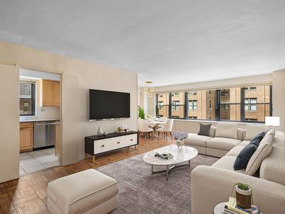 15 W 72nd St APT 8C
