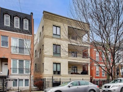 1945 N Wilmot Ave APT 1F