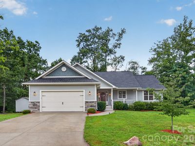 14 Wood Path Ln