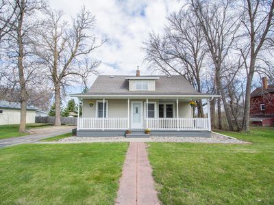 240 Falcon St