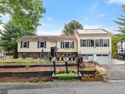 8908 Jennings Ln