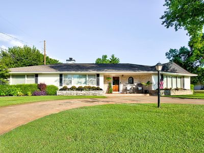 1002 Cheyenne Dr