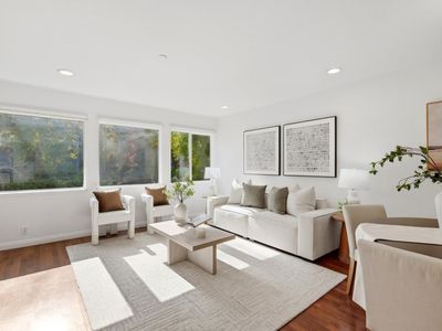 320 Peninsula Ave APT 211