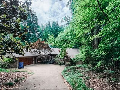 620 Stonebrook Dr