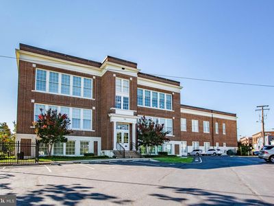 900 Barton St Unit 304