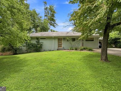 1206 Pinehurst Cir SE