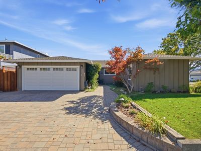 6122 Banner Ct