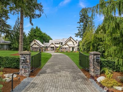 745 250th Lane NE