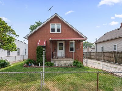 Property at 6513 Kane Ave, Hodgkins, IL