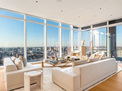 1747 Leonard St #2301