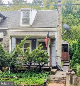 644 Main St
