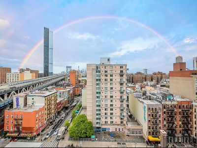 60 Henry St APT 15F2