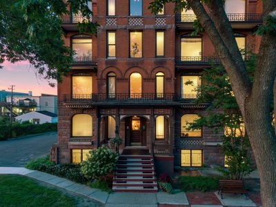 703 Laurel Ave APT 1W