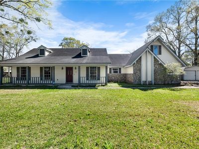 67 Bayou Ave W