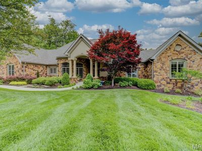 25 Windcastle Dr