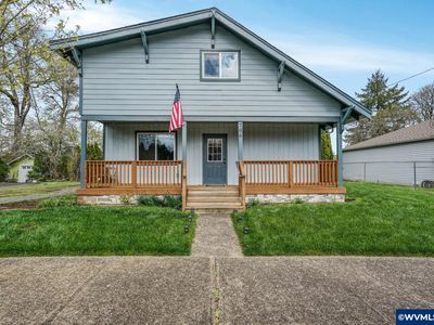 706 SW Washington St