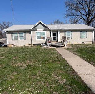 1135 W Breckenridge St