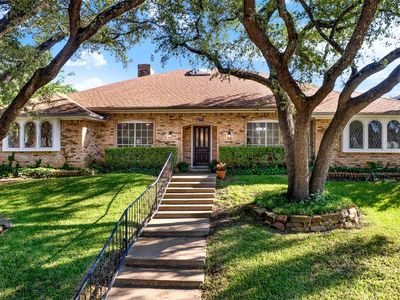 1908 Edgewater Dr
