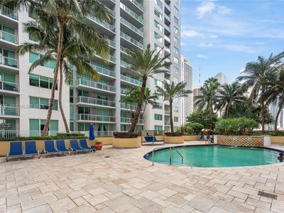 253 NE 2nd St APT 219