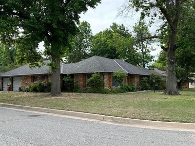 3609 NW 47th St
