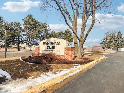1203 Wyndham Ct APT 205