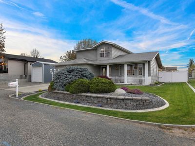 2556 Bursell Dr