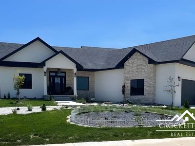 2114 Idlewild Way
