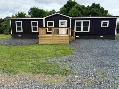 102 Sullivan Ln