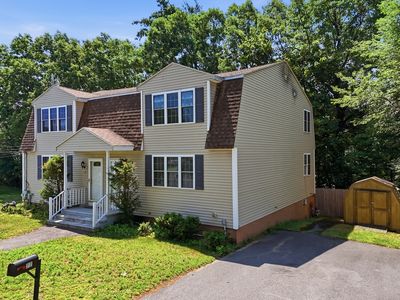 77 Ellen St Unit 77