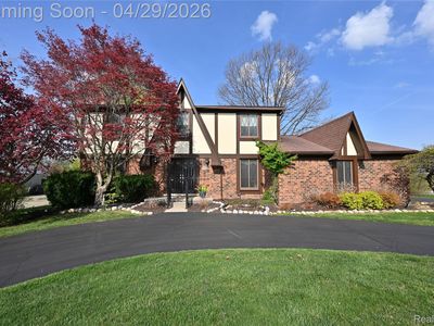 6024 Ledgeway Dr