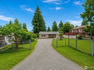 819 SW 134th Street SW