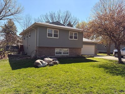 321 N Summit Ave