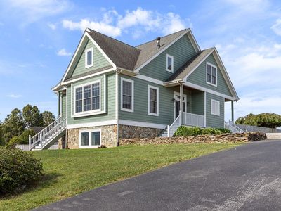 90 Spring Ridge Ln