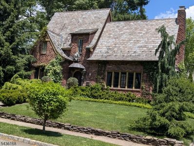 9 S Brookwood Dr