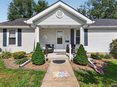 Property at 710 N 5th St, Elsberry, MO