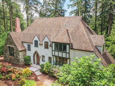 920 Fairway Rd