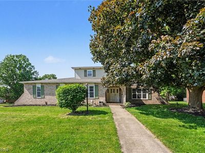 1907 Opal St