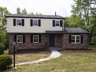 30 Elgin Dr
