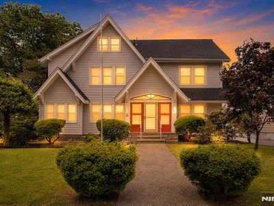 104 Carmita Ave