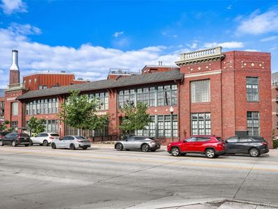 2441 N Broadway #101